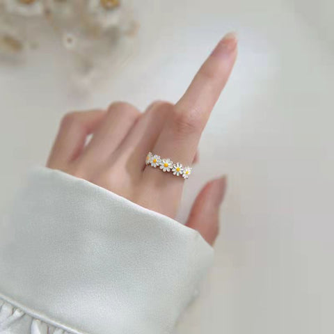 Little Daisy Ring